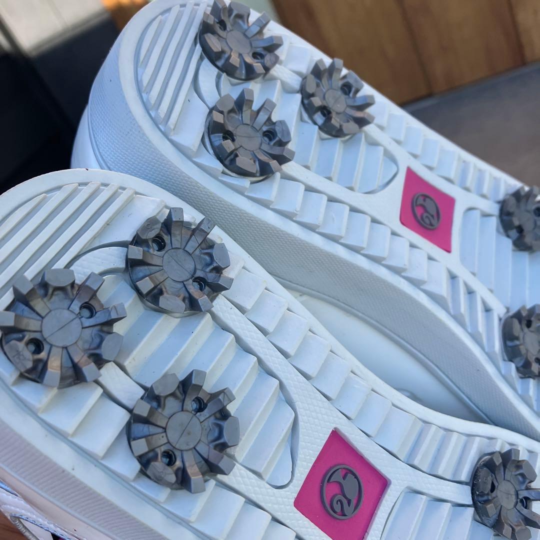 新品　パーリーゲイツ　バービー　コラボ　ゴルフシューズ　24.0