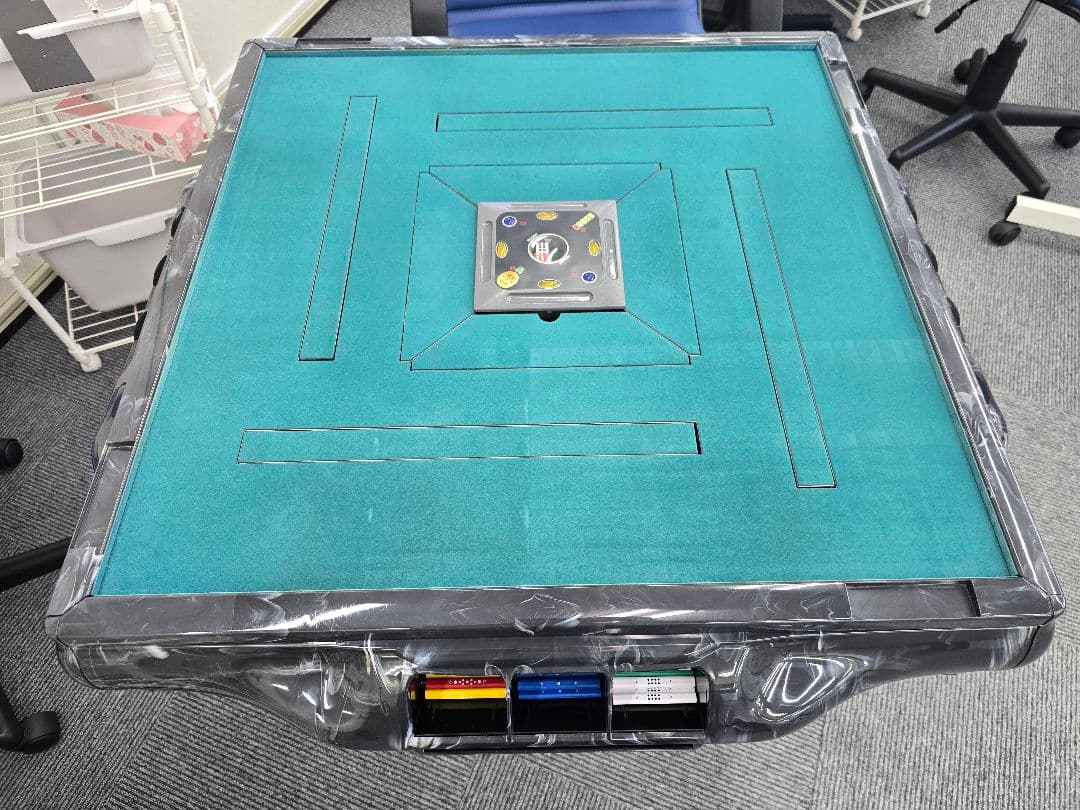 ま*ん様 【禁煙店使用/美品】全自動麻雀卓アモス ヴィエラ