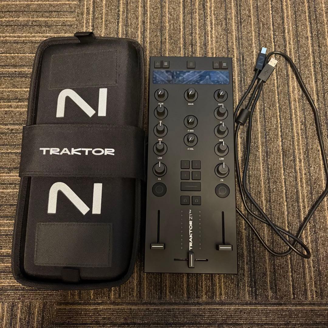 DJ機材 TRAKTOR Z1 mk2
