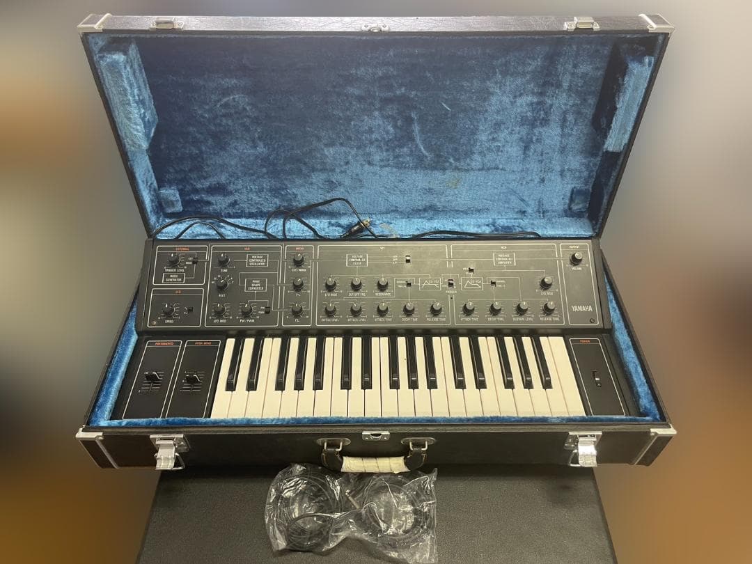YAMAHA CS-10 アナログシンセサイザー ヤマハ ハードケース付属