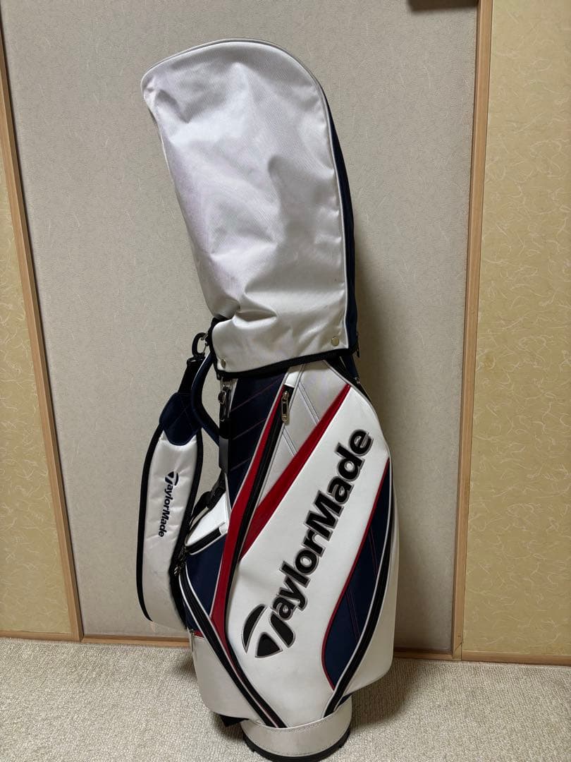 TaylorMade ゴルフ　キャディバッグ ホワイト/レッド