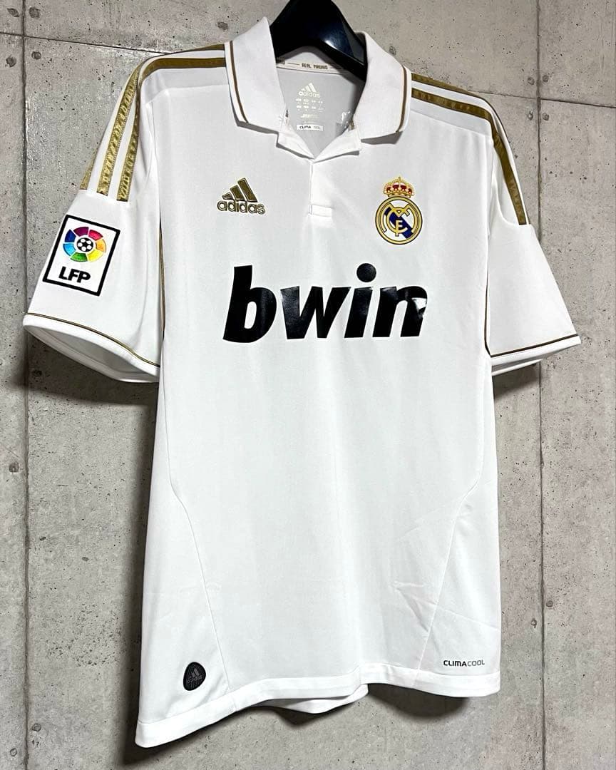 【新品/タグ付き】11/12 レアル・マドリード ♯10 エジル【Mサイズ】