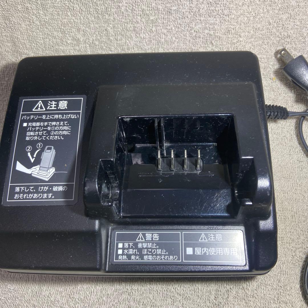 パナソニック充電器　NKJ069Z1 ブラック