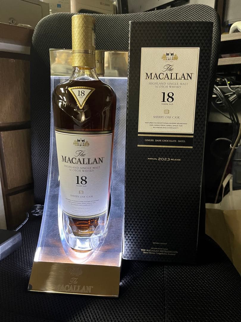 ザ・マッカラン ディスプレイスタンド