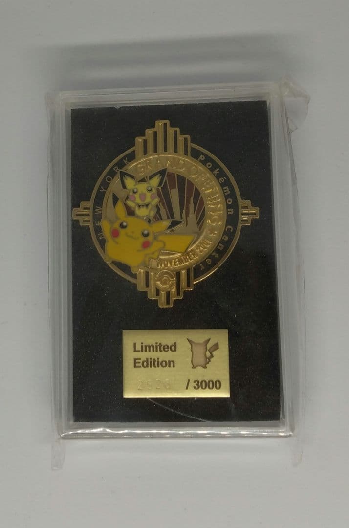 ニューヨークポケモンセンター限定版ピンバッジ 3000個　シリアルつき