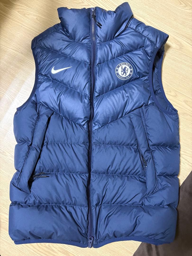 チェルシー　ダウンベスト