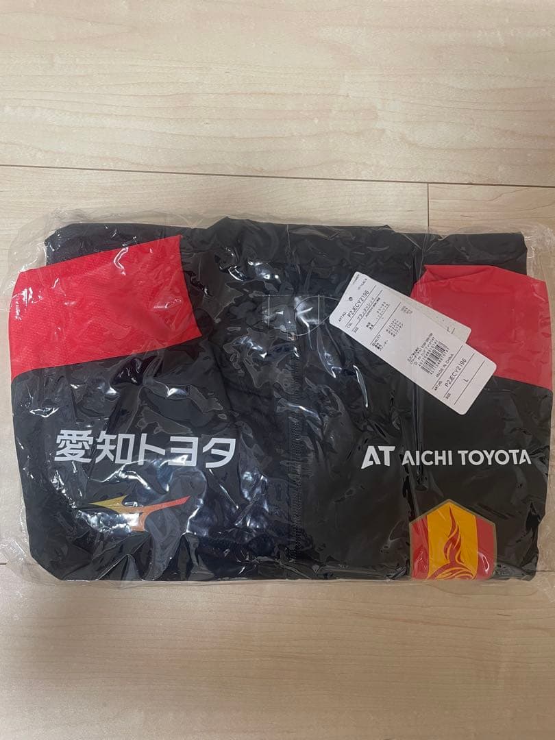 名古屋グランパス　ウォーマーシャツ　2025年モデル（新品・未開封）