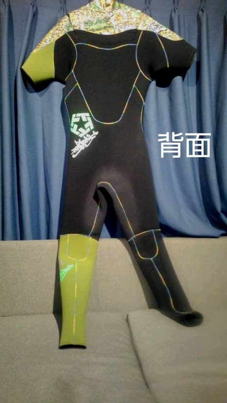 ☆☆Wetsuits 3mmシーガル TRIBALロゴ入り