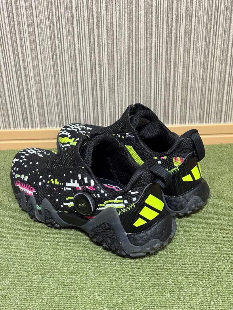 【美品】アディダスゴルフシューズ スパイクレス コードカオス22ボア