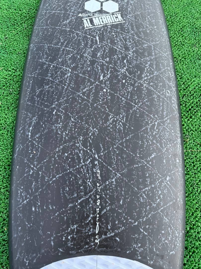 サンダーボルト アルメリック5'11\"美品　ショートボードウルトラジョー配送商品