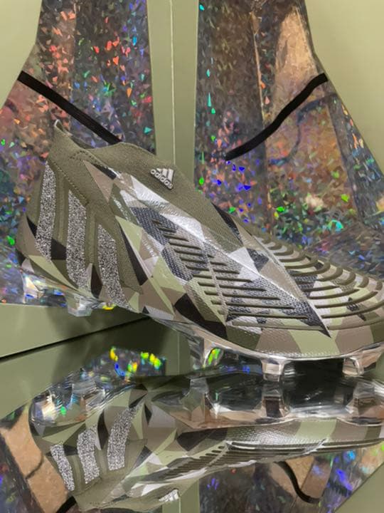 プレデター　スワロフスキー　エッジ　クリスタル+ FG