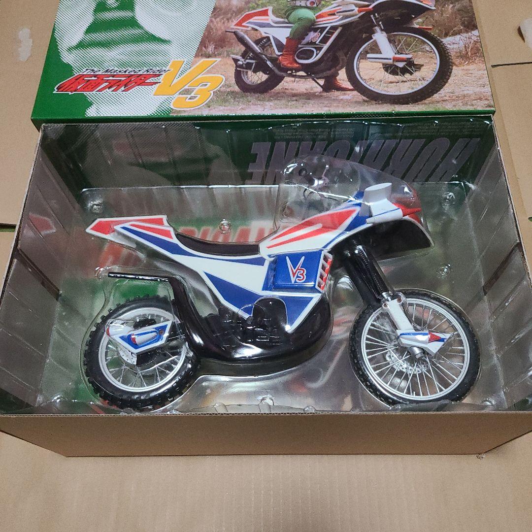 仮面ライダーV3 メディコムトイ&ハリケーン6分の1ダイキャストモデル