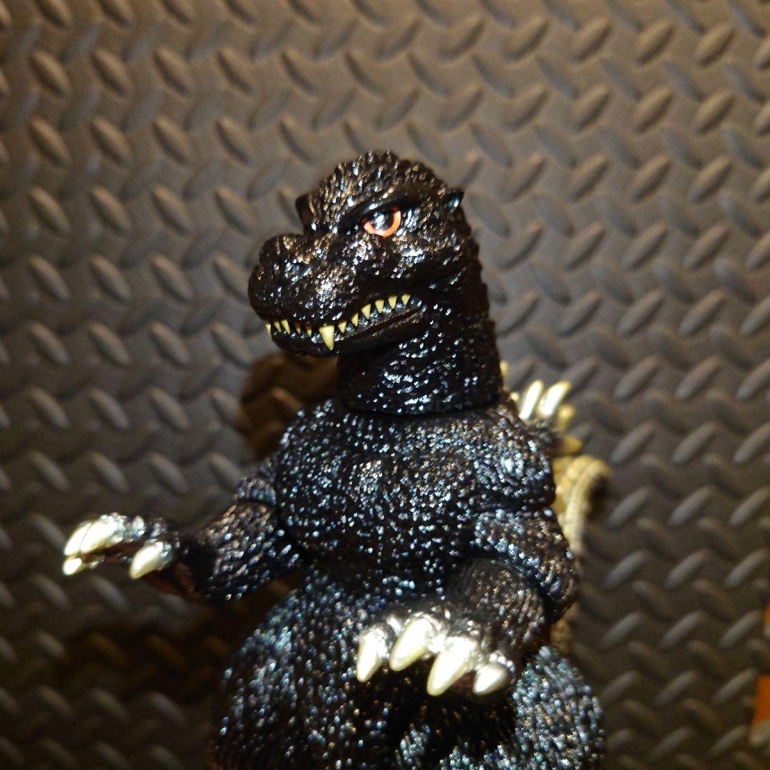 ゴジラ　クリエイティブデザイン　羽沢組