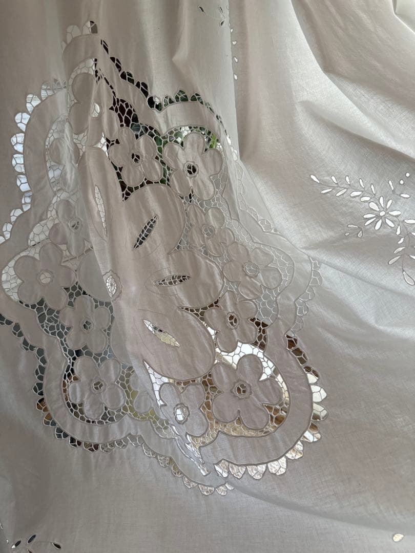 SALE❣️レア♡フランスアンティークஐ花刺繍のホワイトカーテンஐ⋆大判