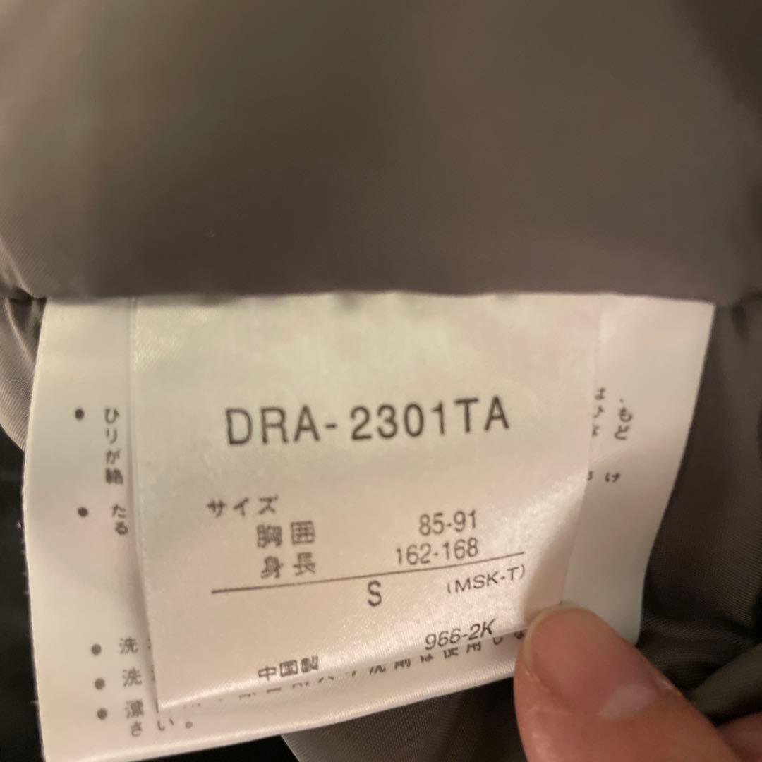 DESCENTE スキーウェア　スノボー　サイズS グレー　クリーニング済み