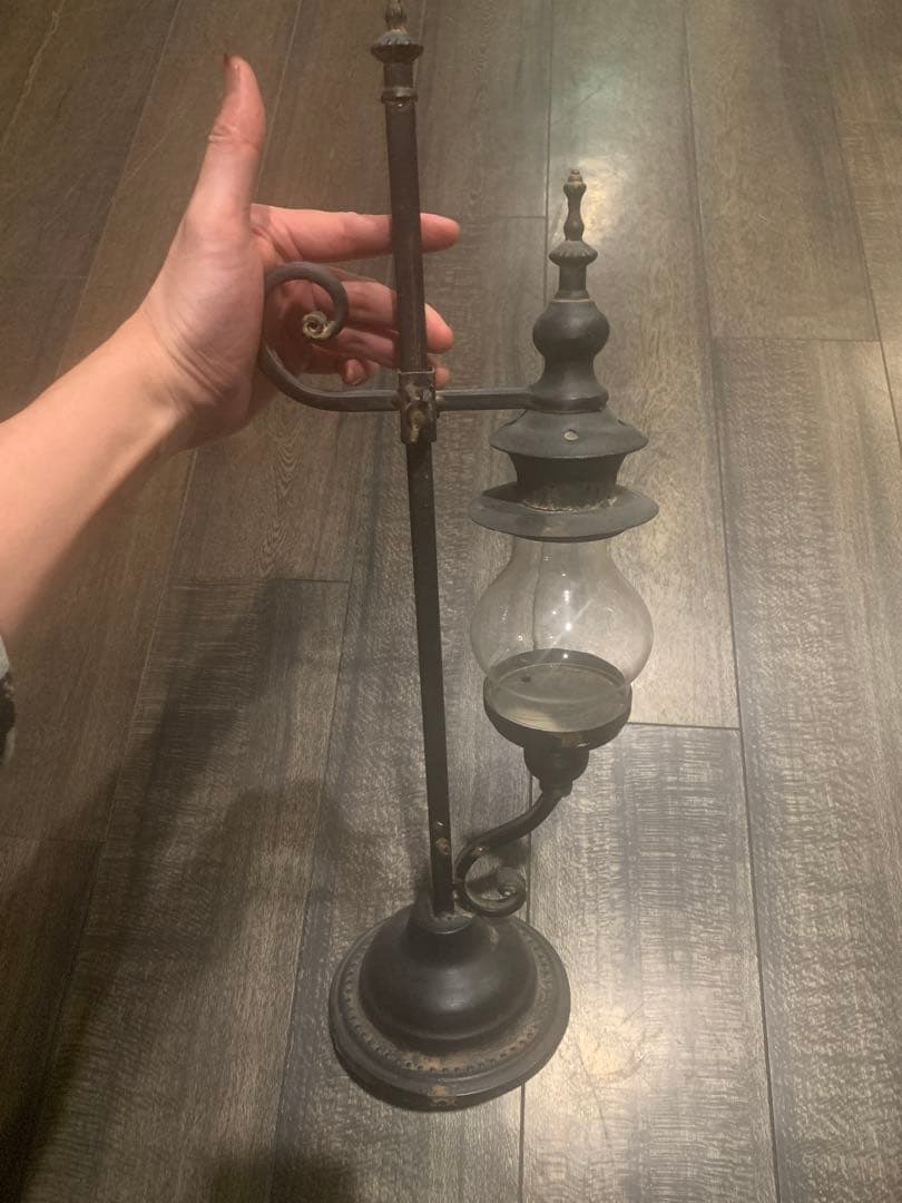 必見！！正体不明のアンティークランプ　ヴィンテージ　クラシック　ご覧下さい！！