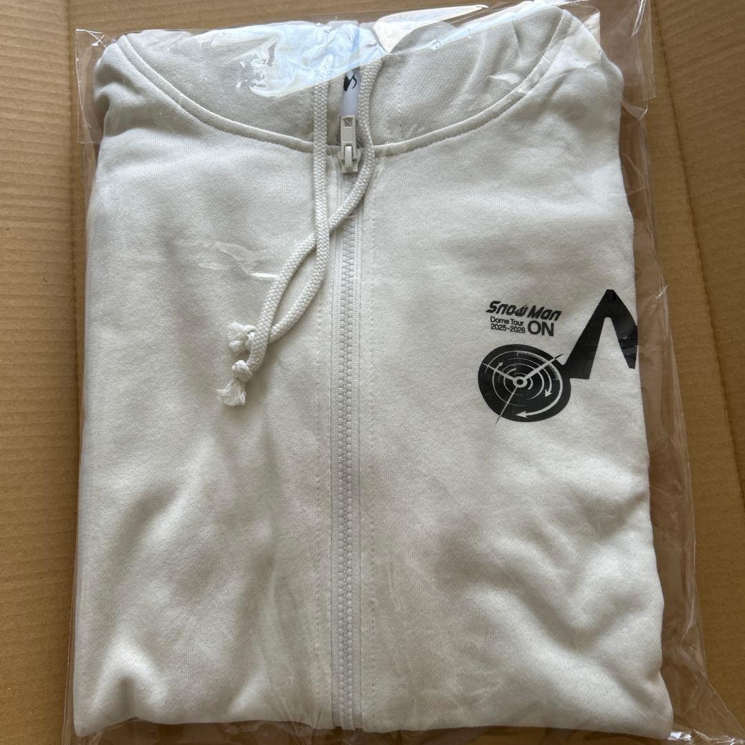 Man ON いつもより大きいパーカー　XL