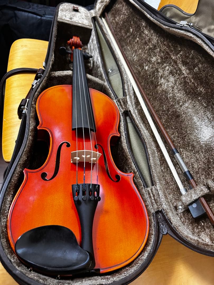 Suzukiバイオリン　no.300 4/4 1984 杉藤の弓付き