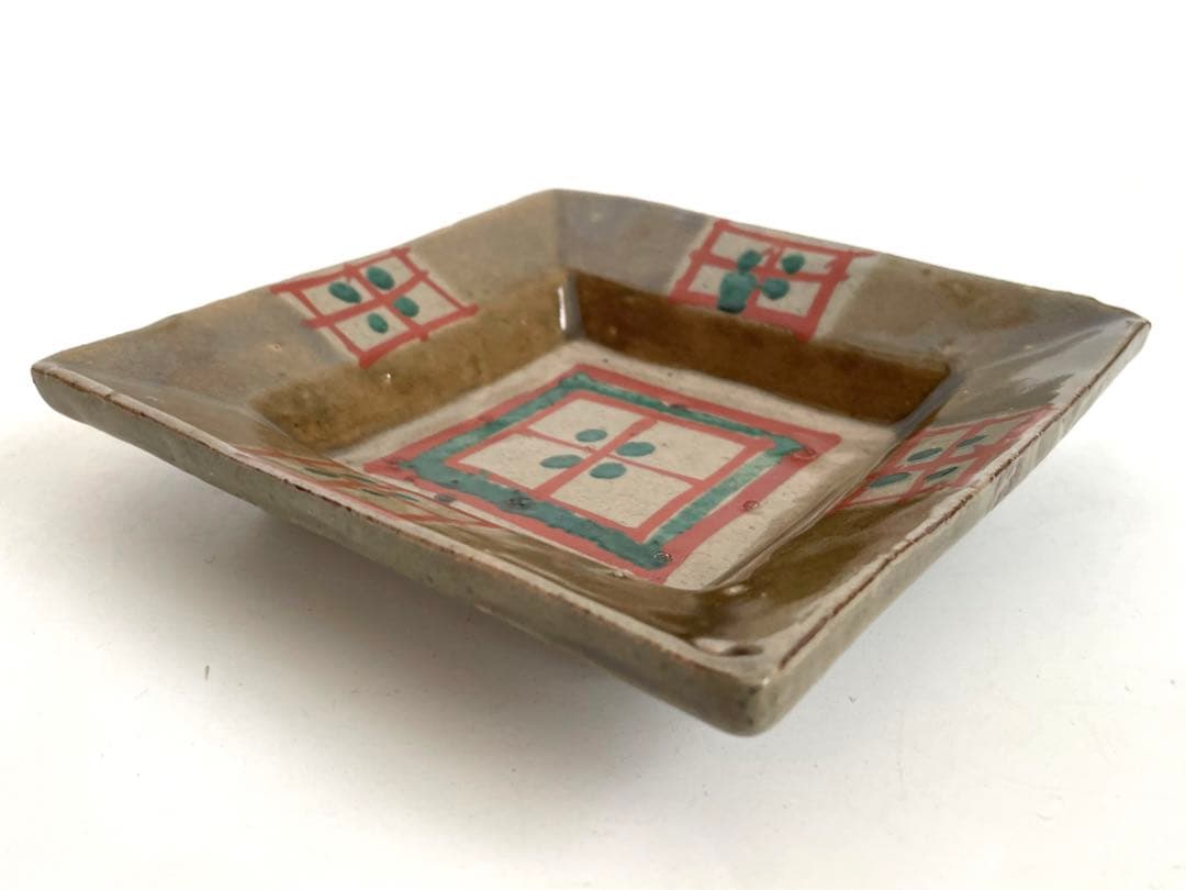 人間国宝　陶芸家　濱田庄司　浜田庄司　赤絵皿　識箱　菓子皿　四方皿