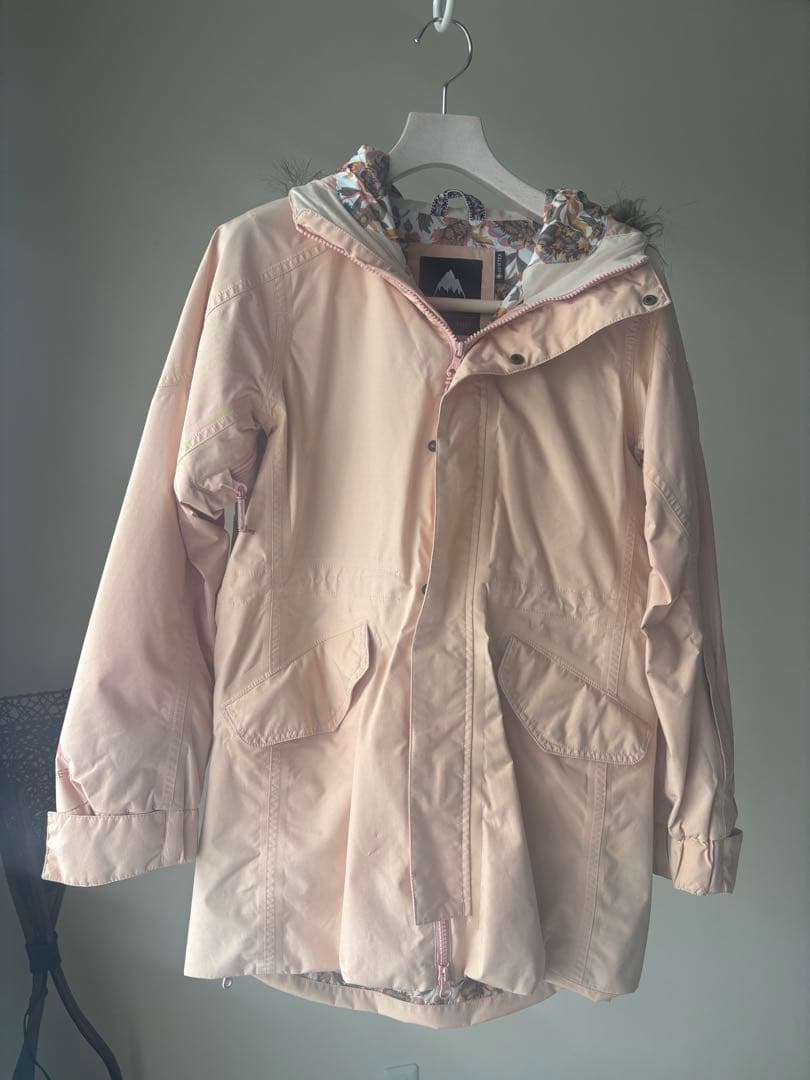 バートン スノーボードウェアSサイズ