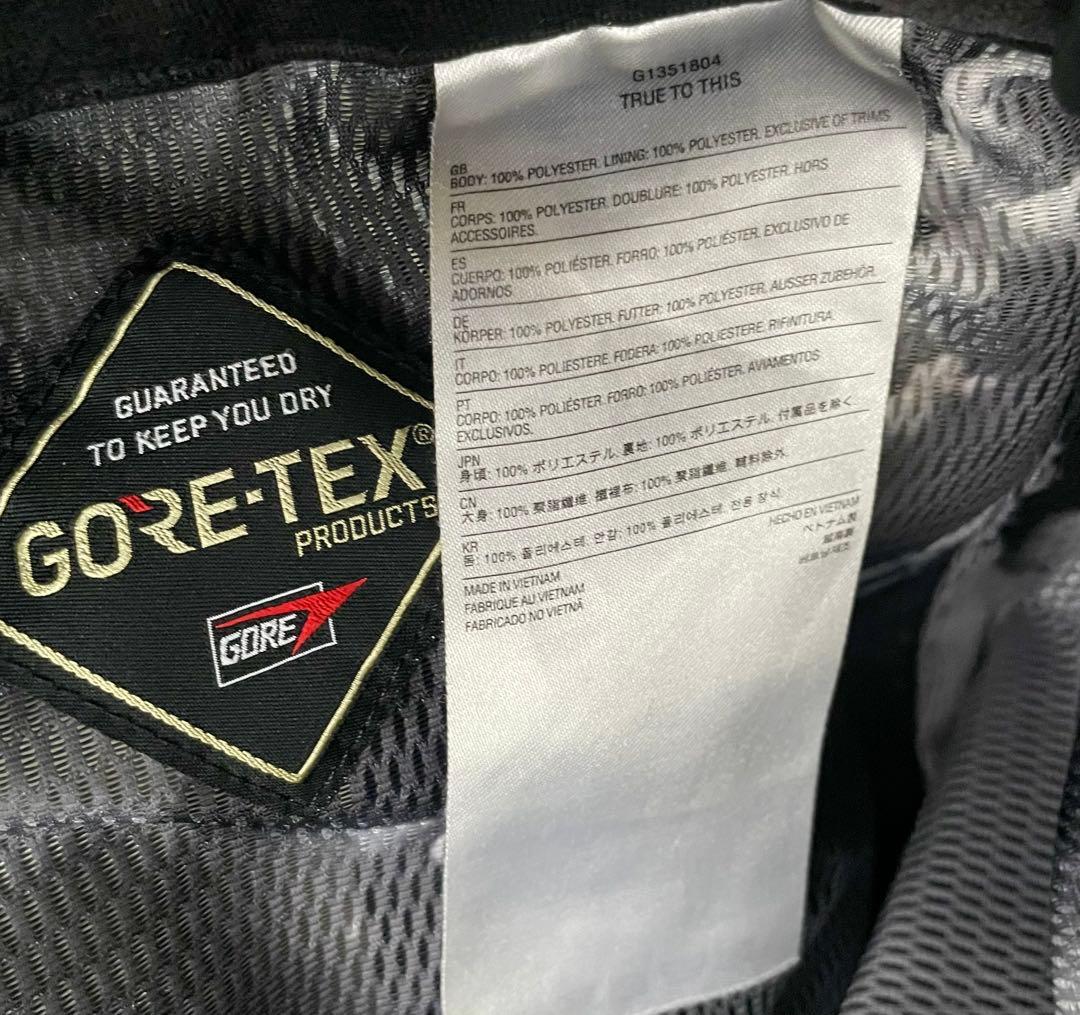 VOLCOM GORE-TEX 迷彩柄スノーボードパンツ