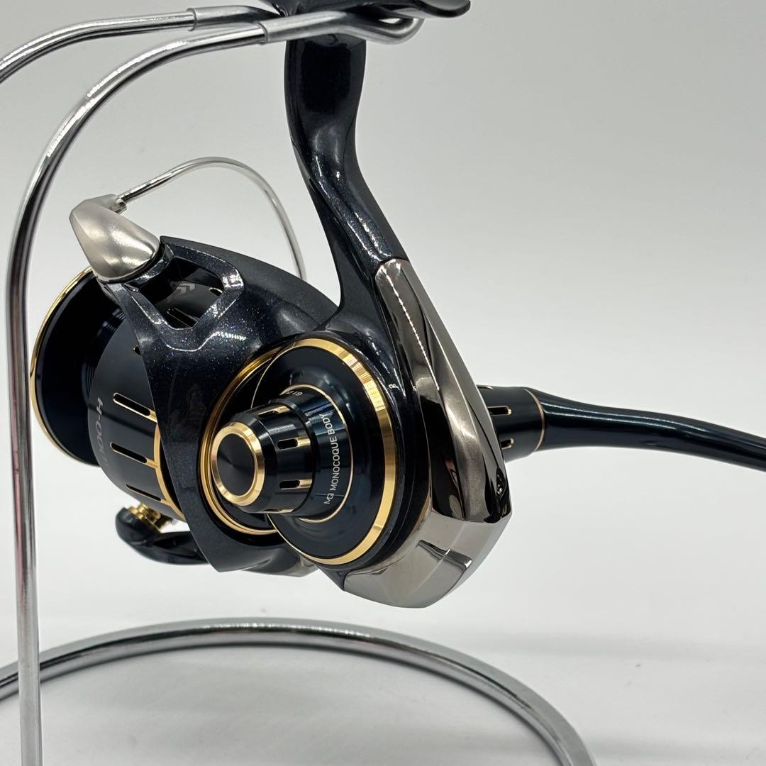 【未使用】DAIWA 23 SALTIGA 4000-H 23ソルティガ