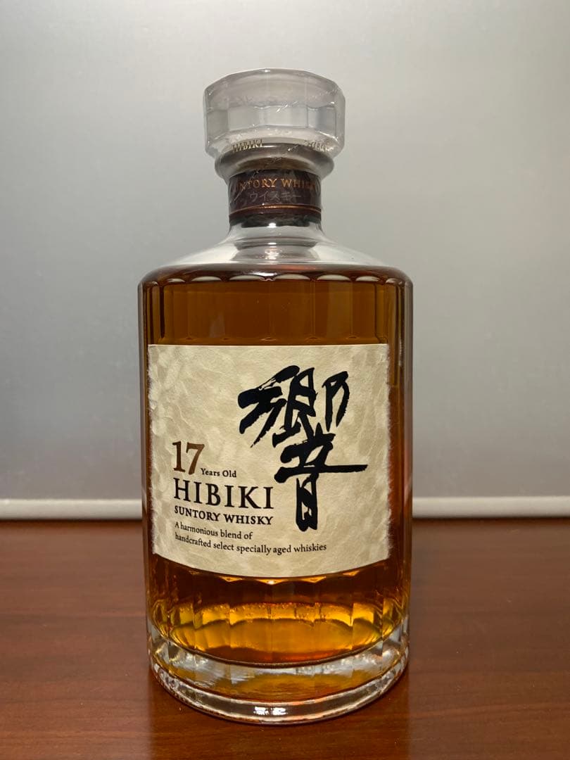 サントリー 響 17年 700ml ウイスキー HIBIKI 箱あり 未開封