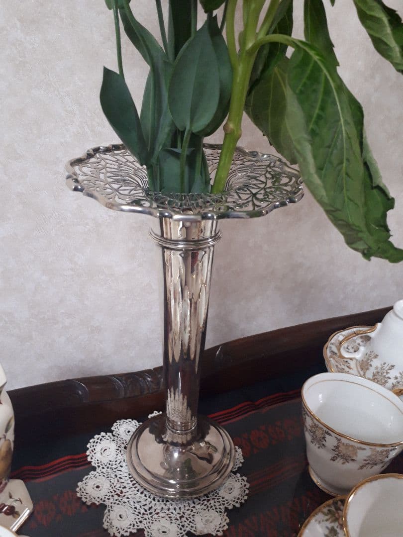 アンティーク(1909年製造)　花器(純銀)　イギリス製