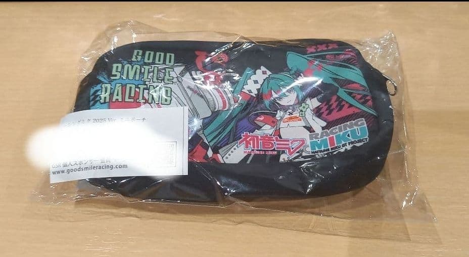 ケース ポーチ レーシングミク 初音ミク 2025 キービジュアル 望月けい