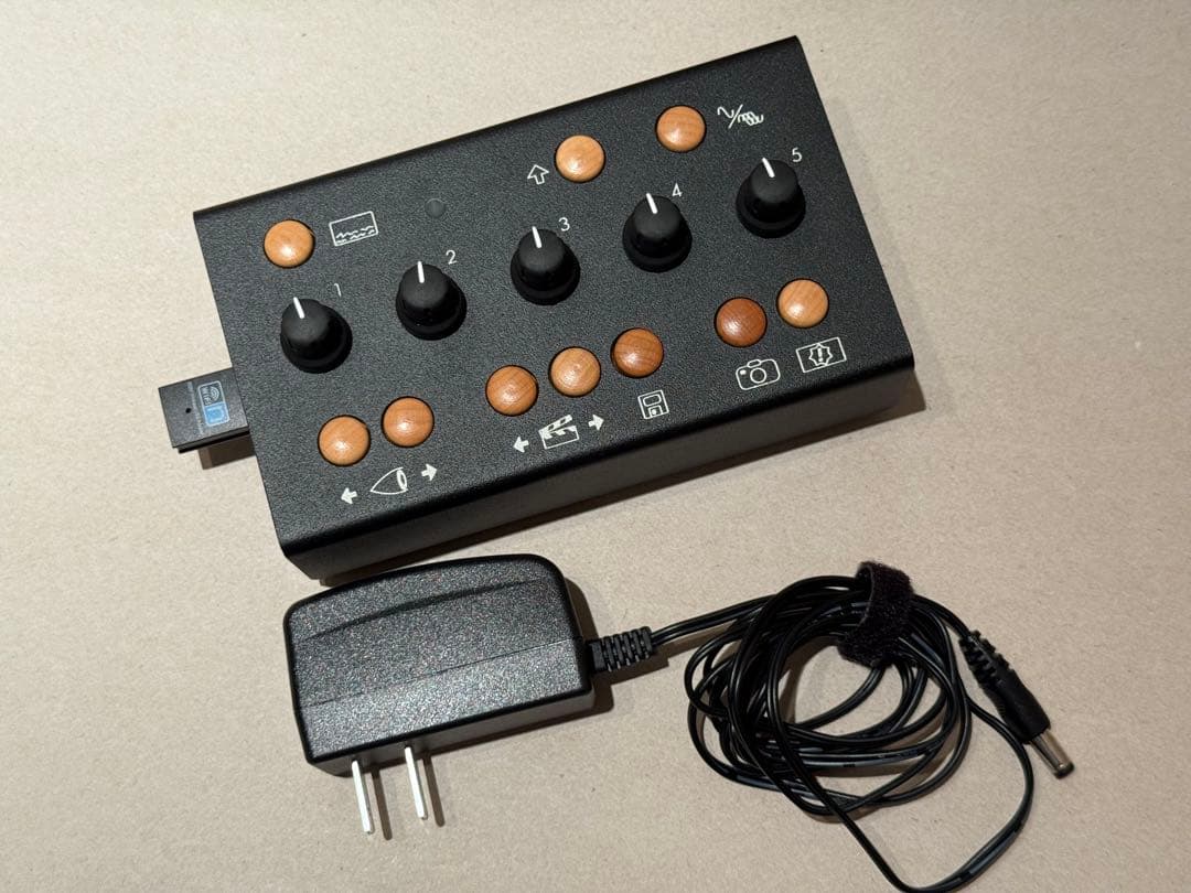 【美品】ビデオ・シンセサイザー EYESY（V3.0 ブラック）