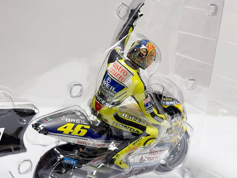 ミニチャンプス 1/12 ホンダ NSR500 ロッシ 2000 フィギュア付