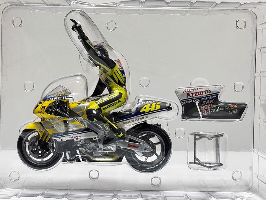ミニチャンプス 1/12 ホンダ NSR500 ロッシ 2000 フィギュア付