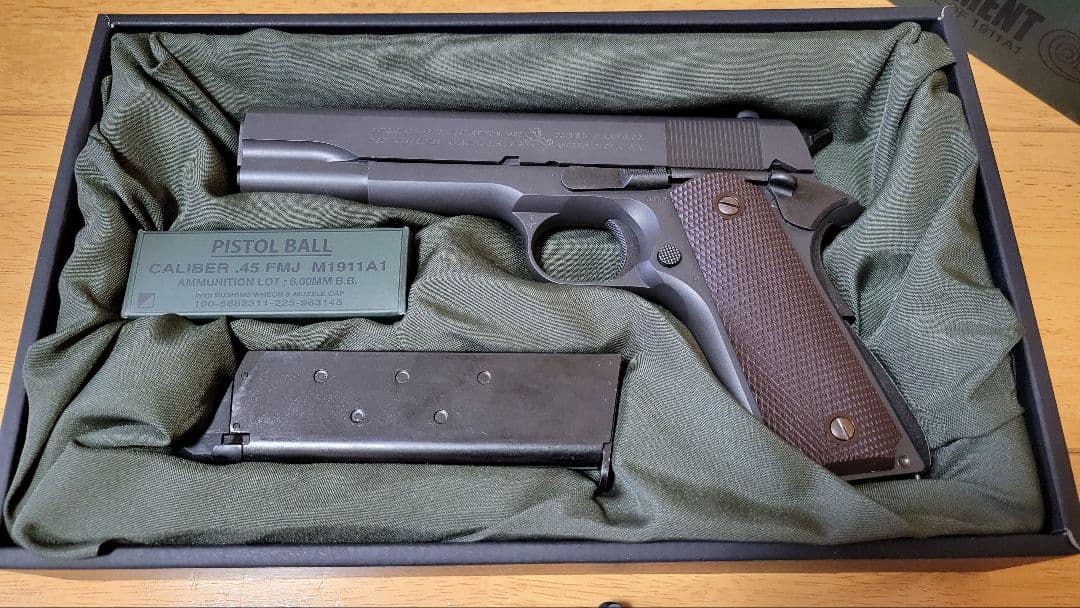 東京マルイ M1911A1 ガスガン 予備マガジン2個 マガジンポーチセット