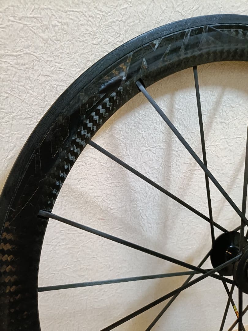 MAVIC COSMIC カーボンリア