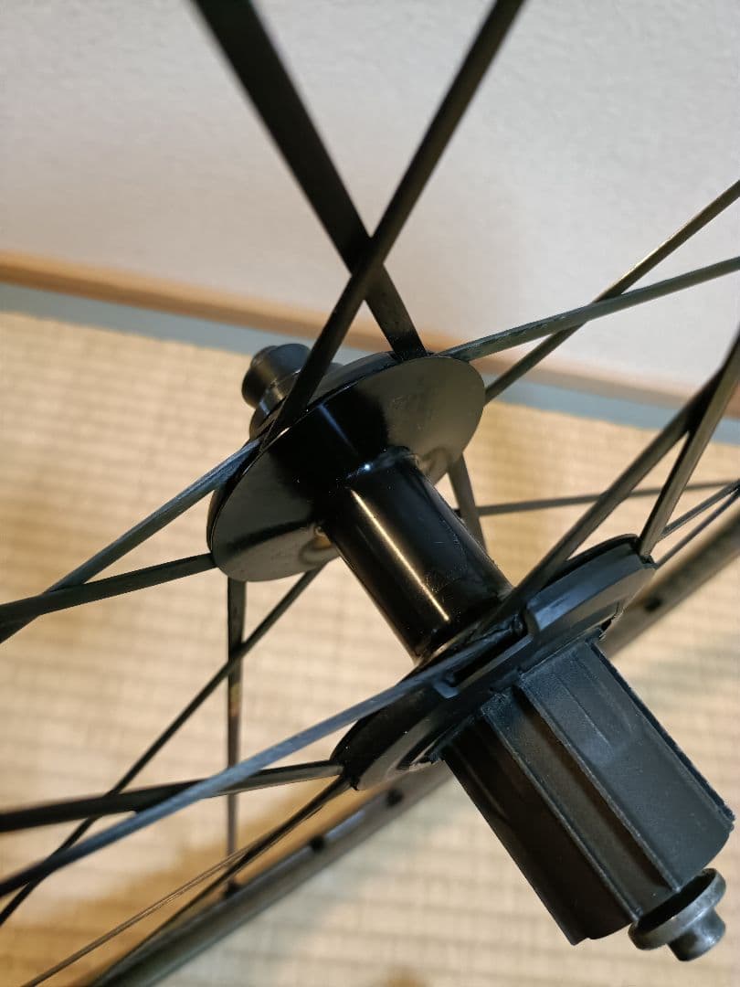 MAVIC COSMIC カーボンリア