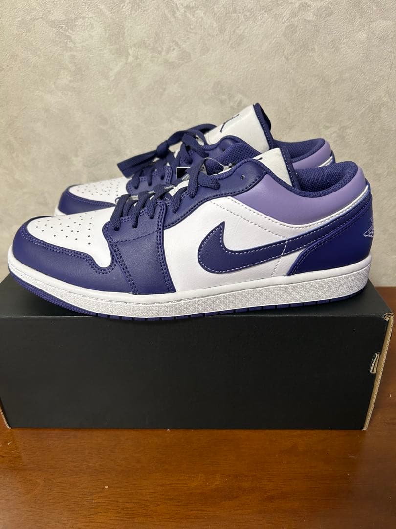 ナイキエアジョーダン1ロー新品未使用
