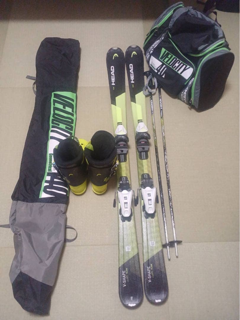 スキーセット〔靴・スキー板・スキーバッグ等々〕サイズ135cm靴サイズ24cm