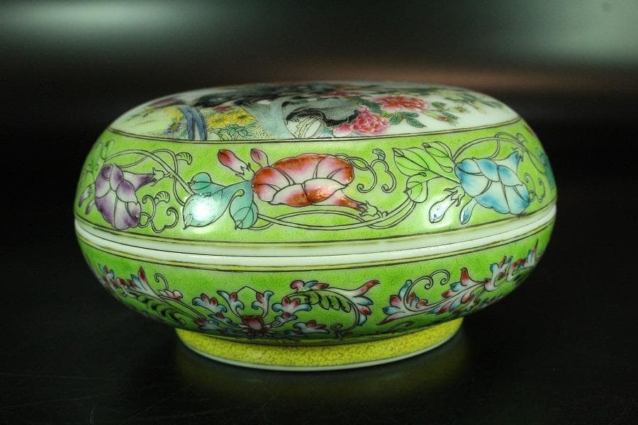 中国美術 粉彩 細密 花鳥紋 蓋物 乾隆年製 金彩 書(K-A384)