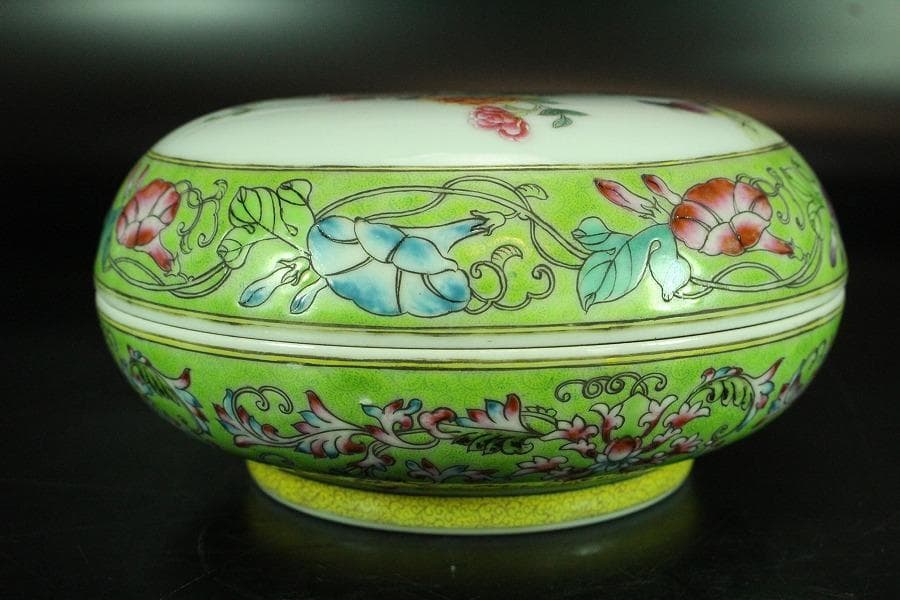 中国美術 粉彩 細密 花鳥紋 蓋物 乾隆年製 金彩 書(K-A384)