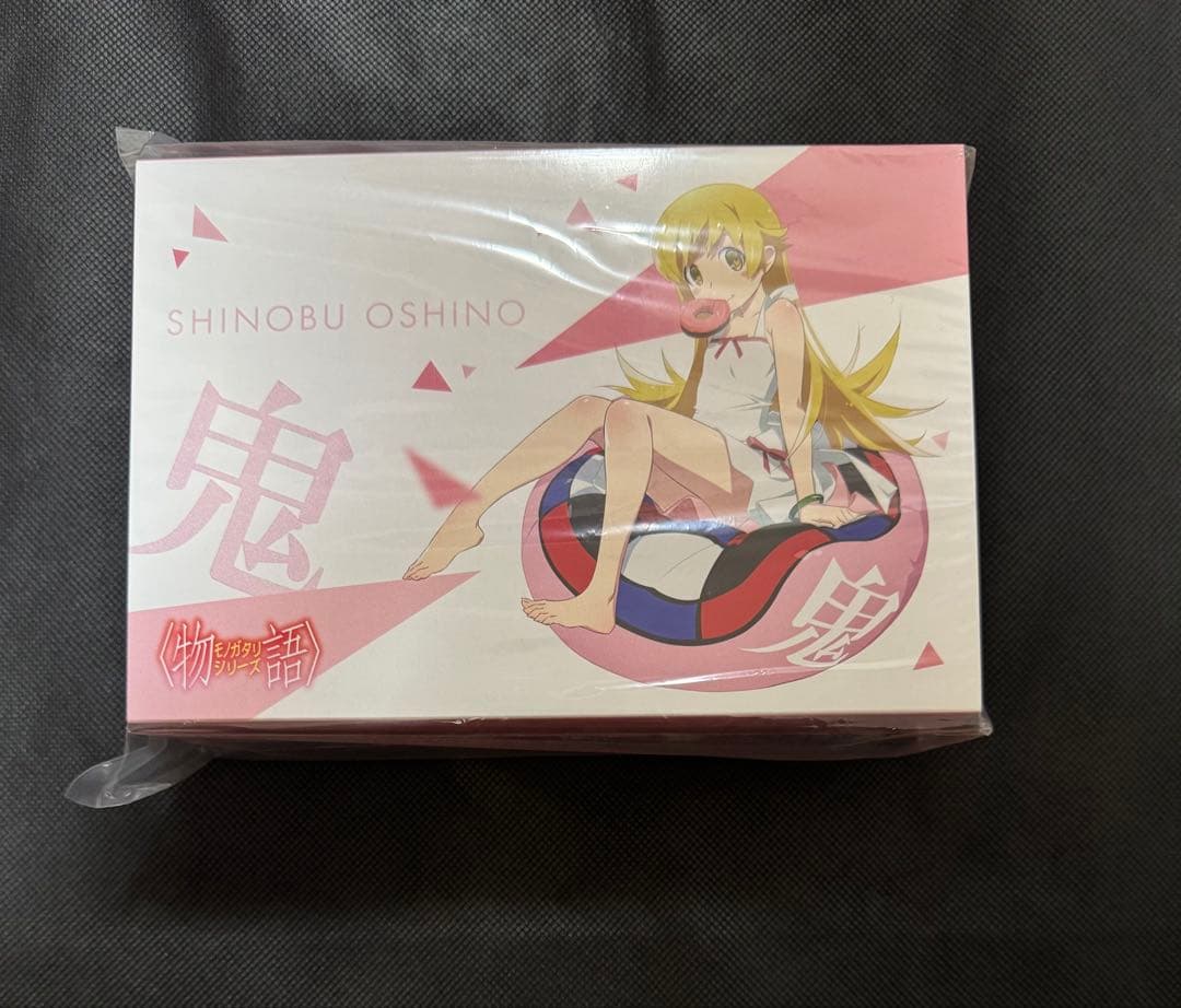 物語シリーズ　ダーツセット　忍野忍　アクリルダーツスタンド付き