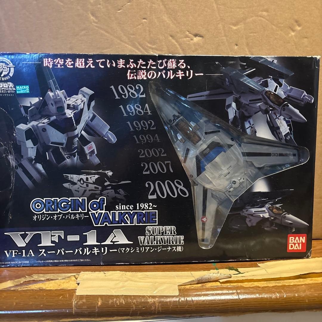 VF-1A バルキリー(マクシミリアン・ジーナス機)