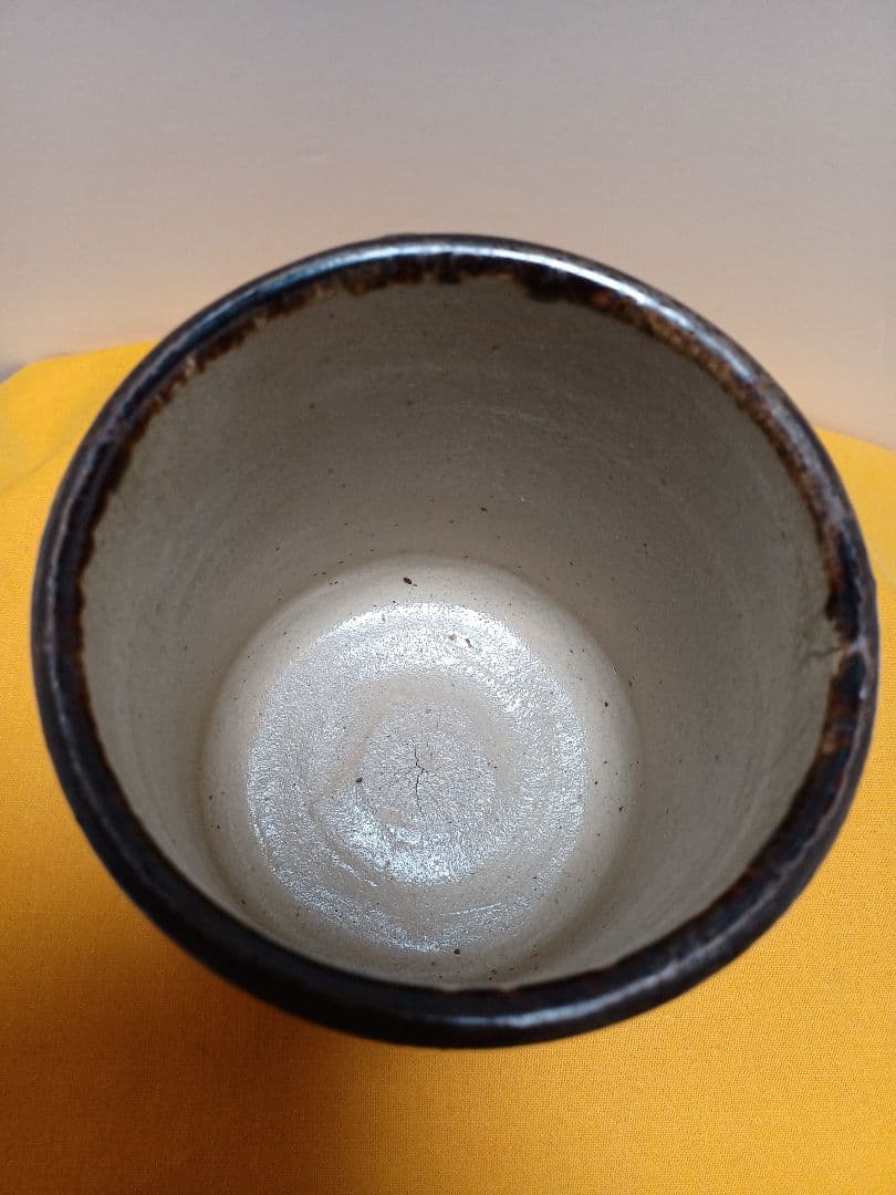 人間国宝金城次郎作　海老文　魚文　筆筒　約11センチ