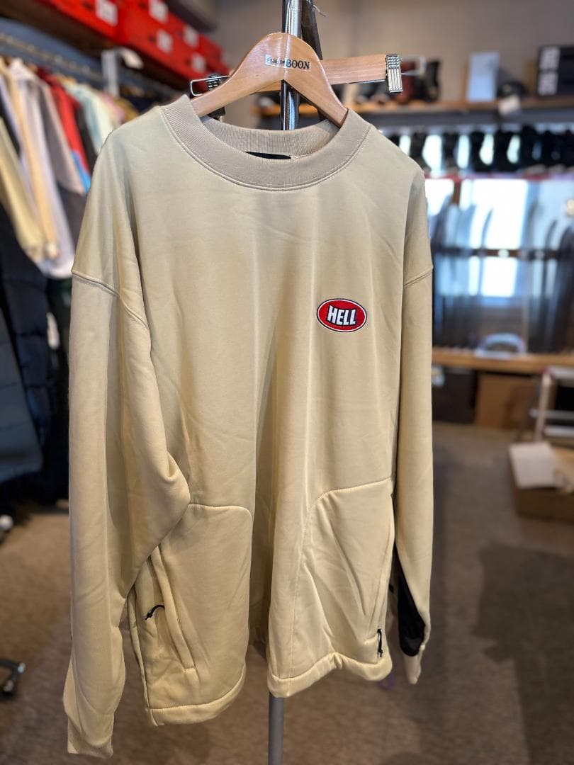 スノーボード　ウエアー　撥水クルーネック　HELL　Ｍサイズ