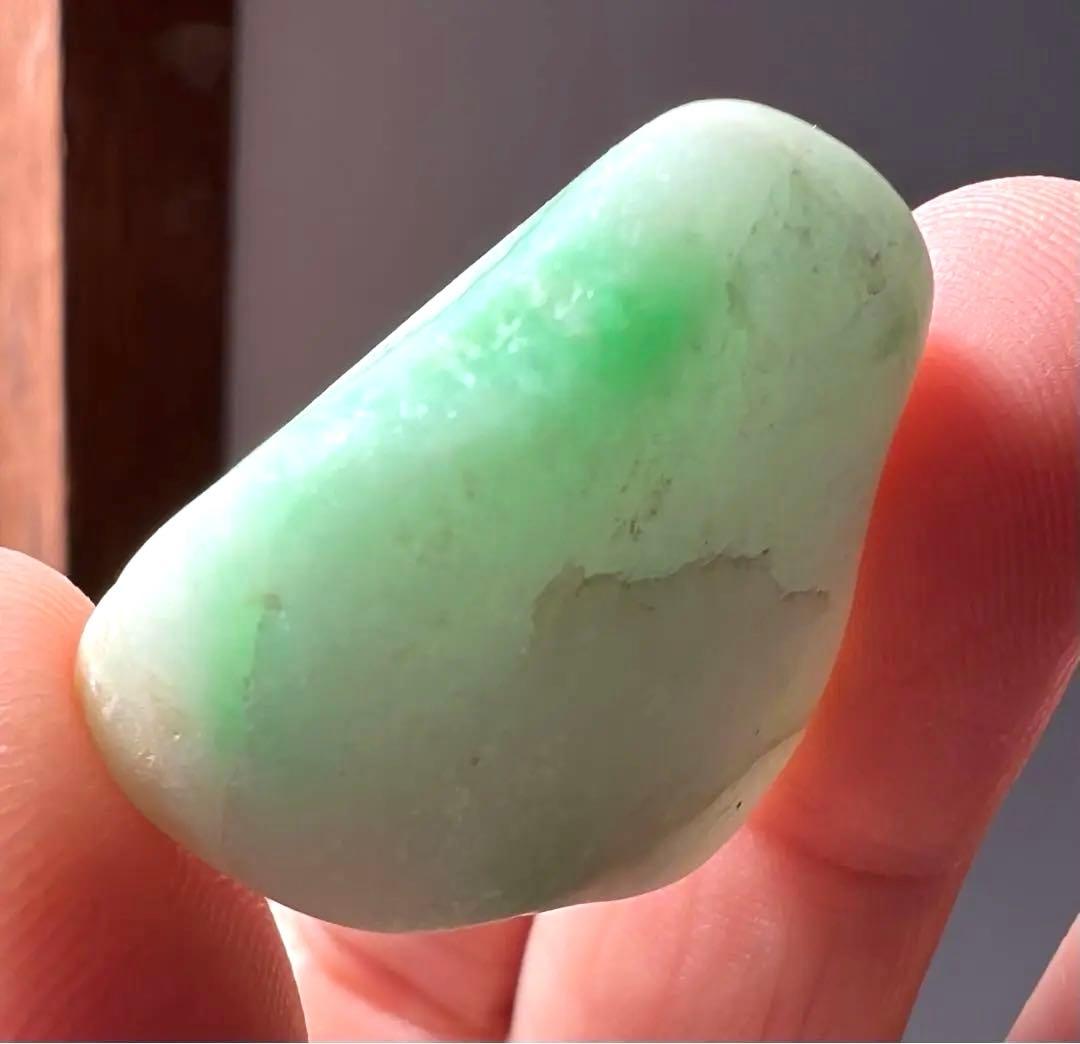 【大幅値下】糸魚川産　翡翠原石　天然　鑑賞石　国石 14.6g