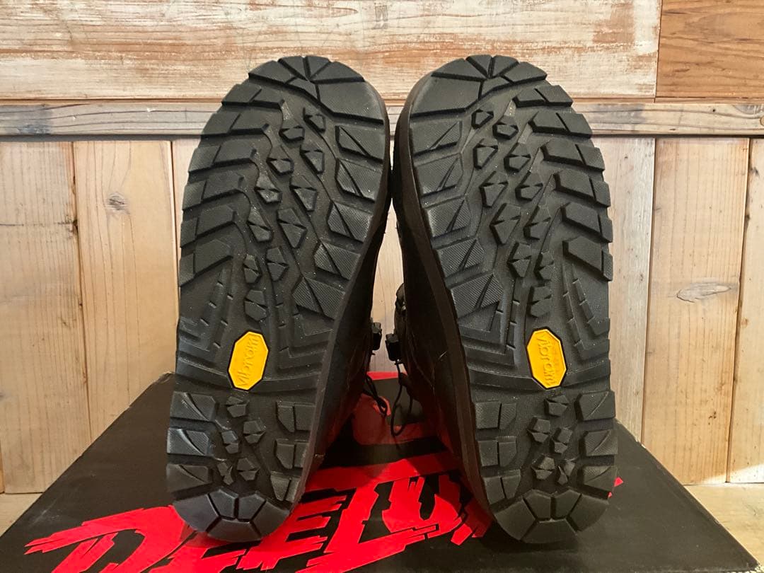 スノーボード DEELUXE SPARK SUMMIT TFP 28.5cm