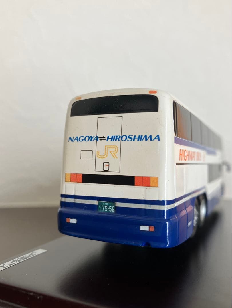 JRハイウェイバス三菱エアロキング(セレナーデ号)