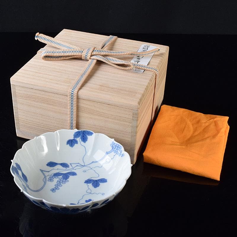 かず　鍋島焼　藍鍋島　葡萄文　五寸皿　時代箱付　V　R8114