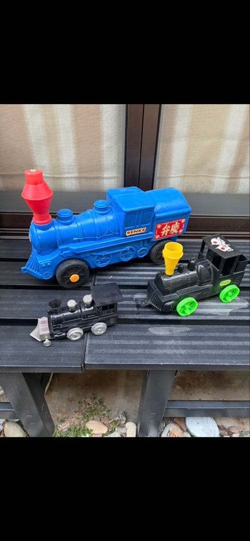 おもちゃの列車セット 3つの列車