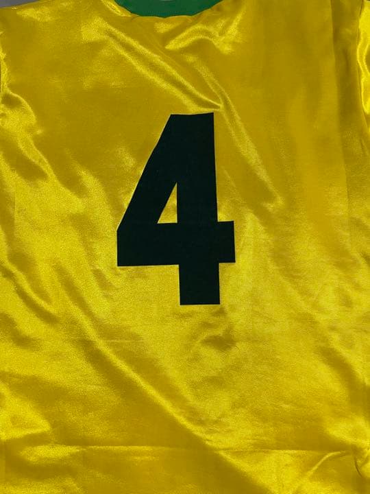 カルロスアウベルト直筆サイン入りユニフォーム