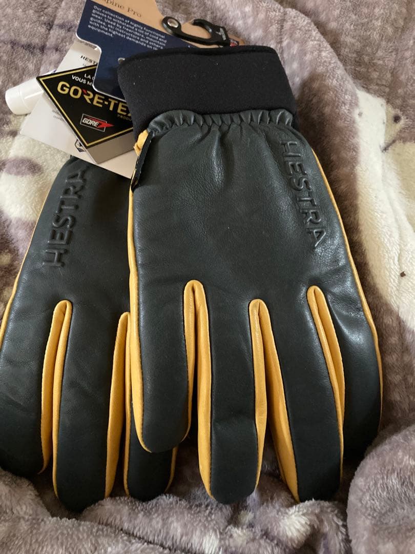 ヘストラ　HESTRA レザーゴアテックス　GORE-TEX 新品　送料込み